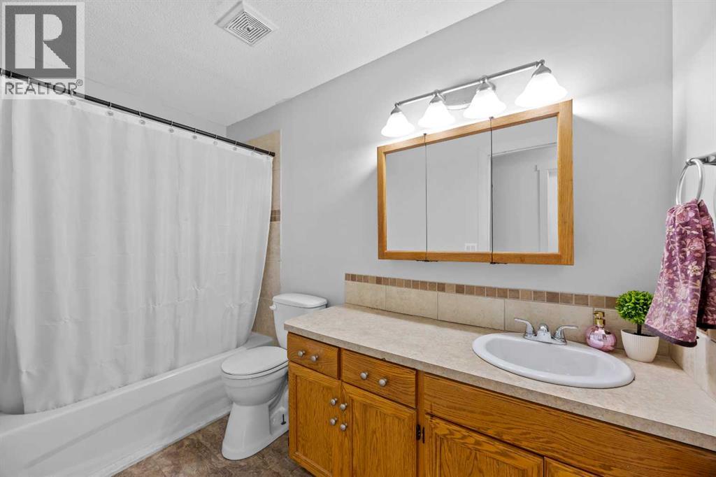 3 Emberdale Way Se, Airdrie, Alberta  T4B 1Z3 - Photo 27 - A2342556
