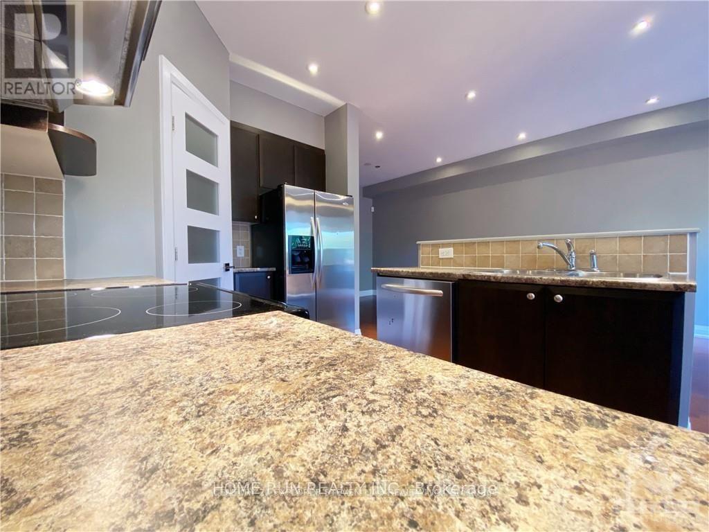 714 Nakina Way, Ottawa, Ontario  K1V 2H9 - Photo 9 - X13794828