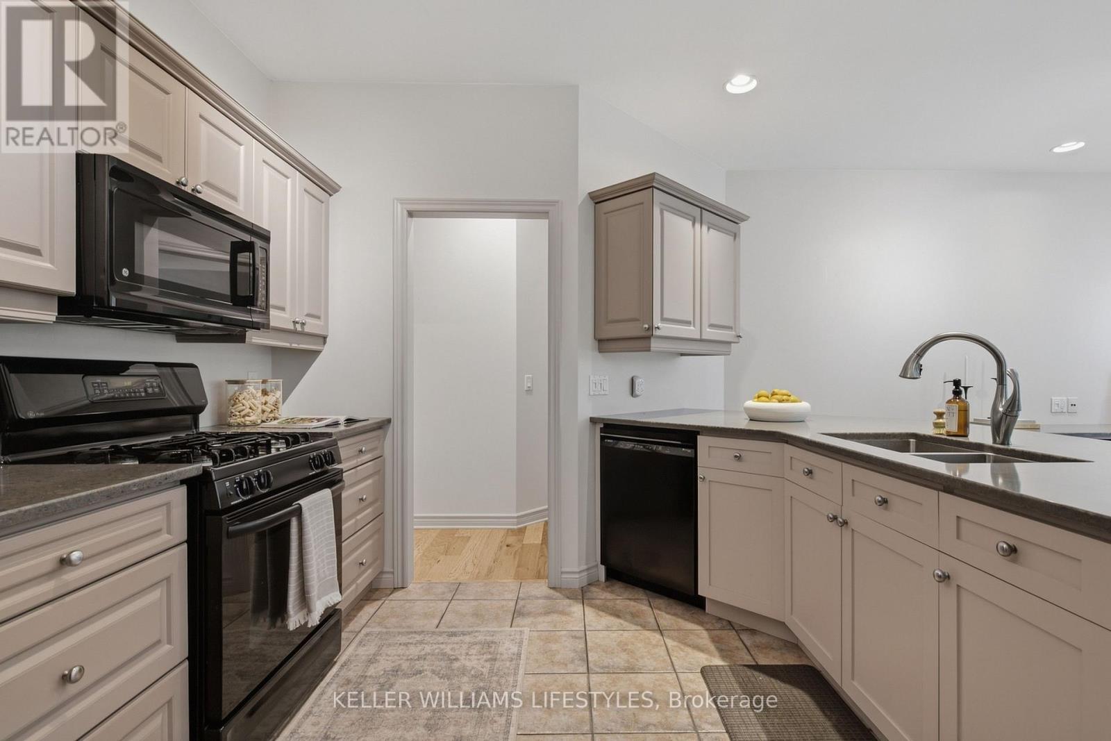 61 - 1040 Riverside Drive, London North, Ontario  N6H 5N4 - Photo 23 - X13794926