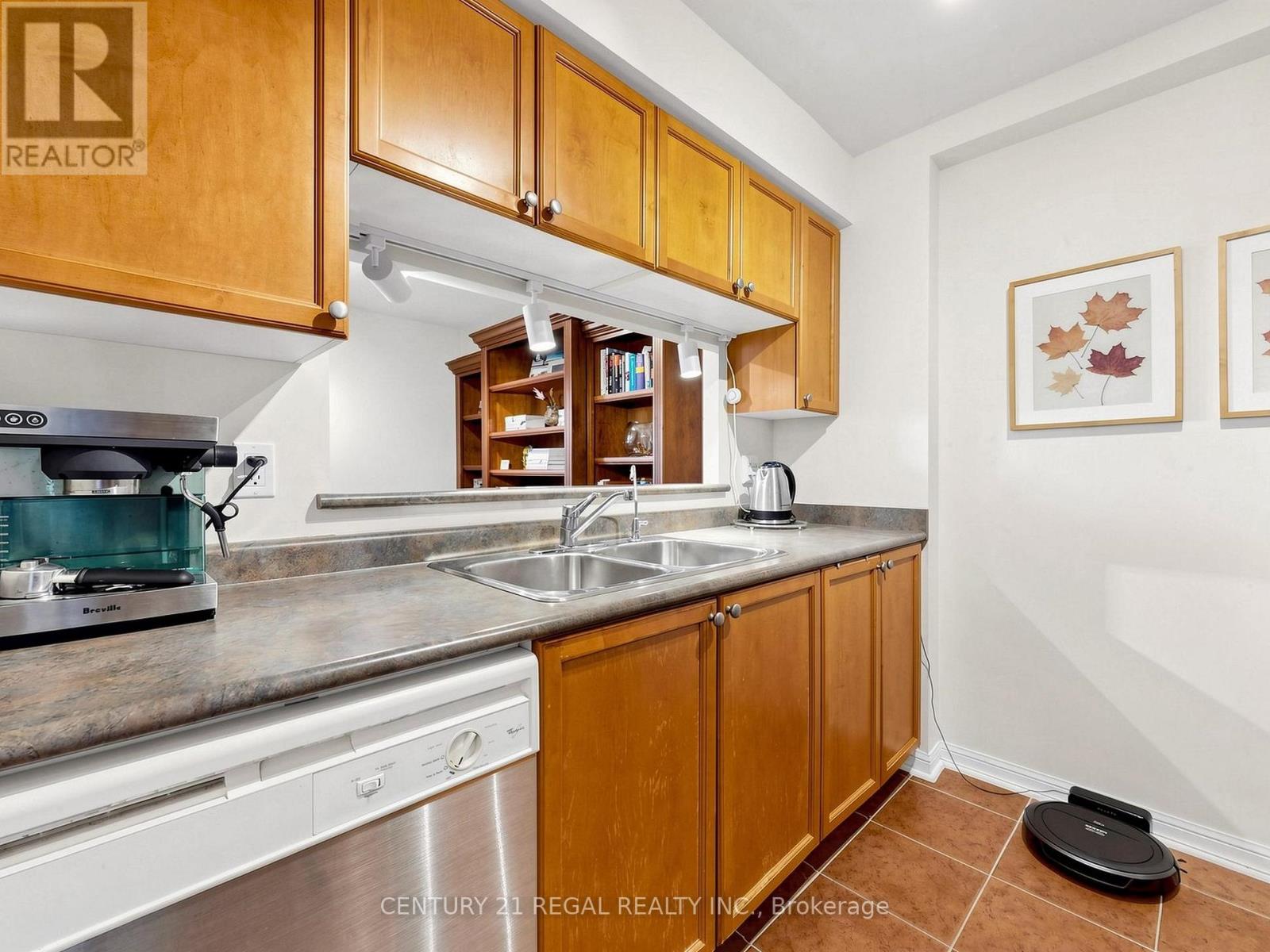 724 - 650 Lawrence Avenue W, Toronto, Ontario  M6A 3E8 - Photo 13 - C13794918