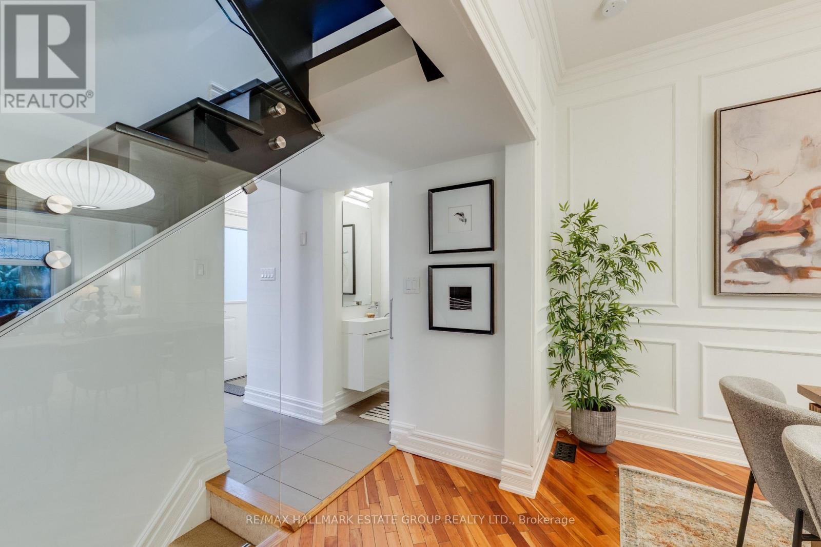 157 Heward Avenue, Toronto, Ontario  M4M 2T6 - Photo 13 - E13794906