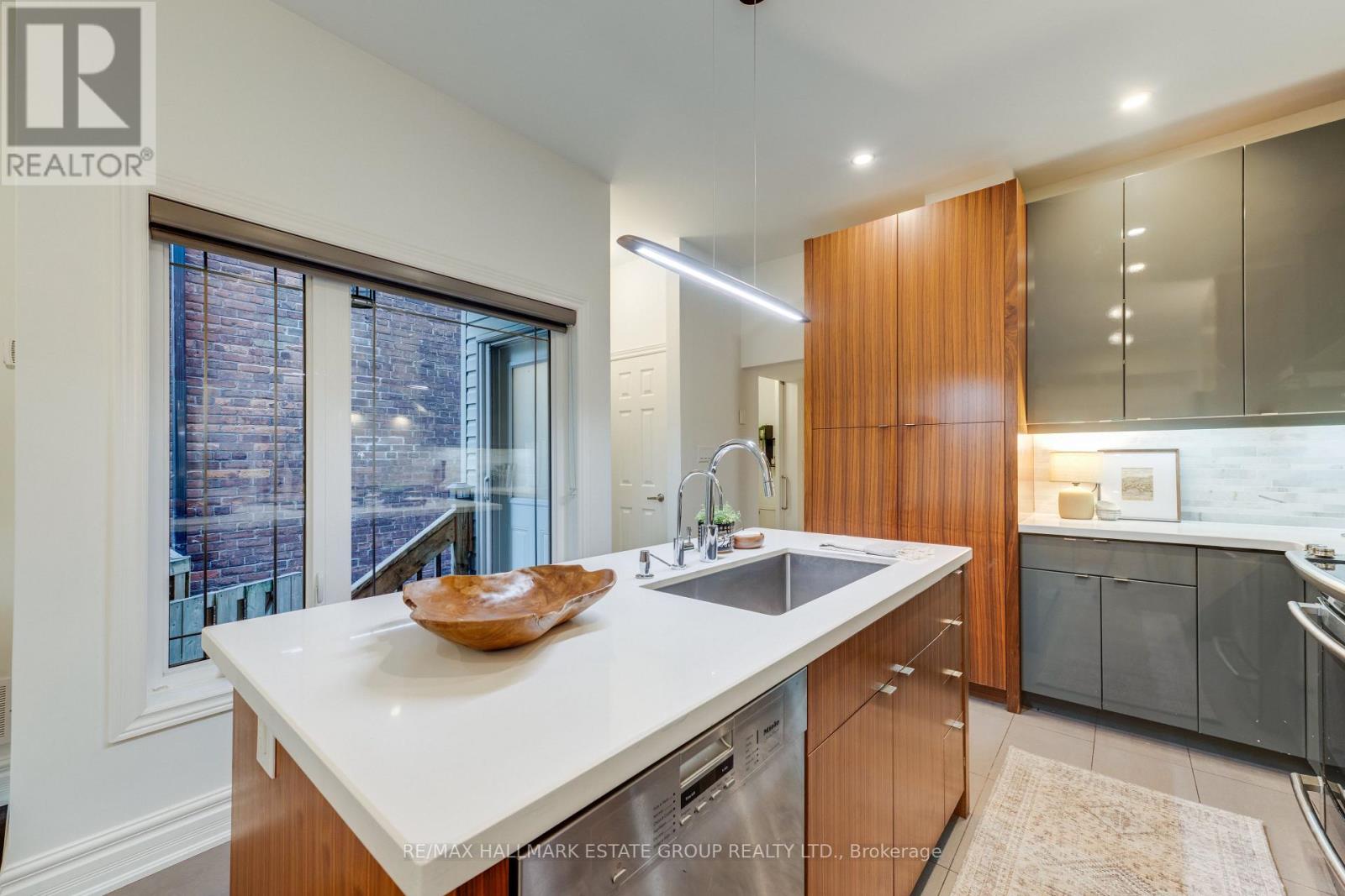 157 Heward Avenue, Toronto, Ontario  M4M 2T6 - Photo 21 - E13794906