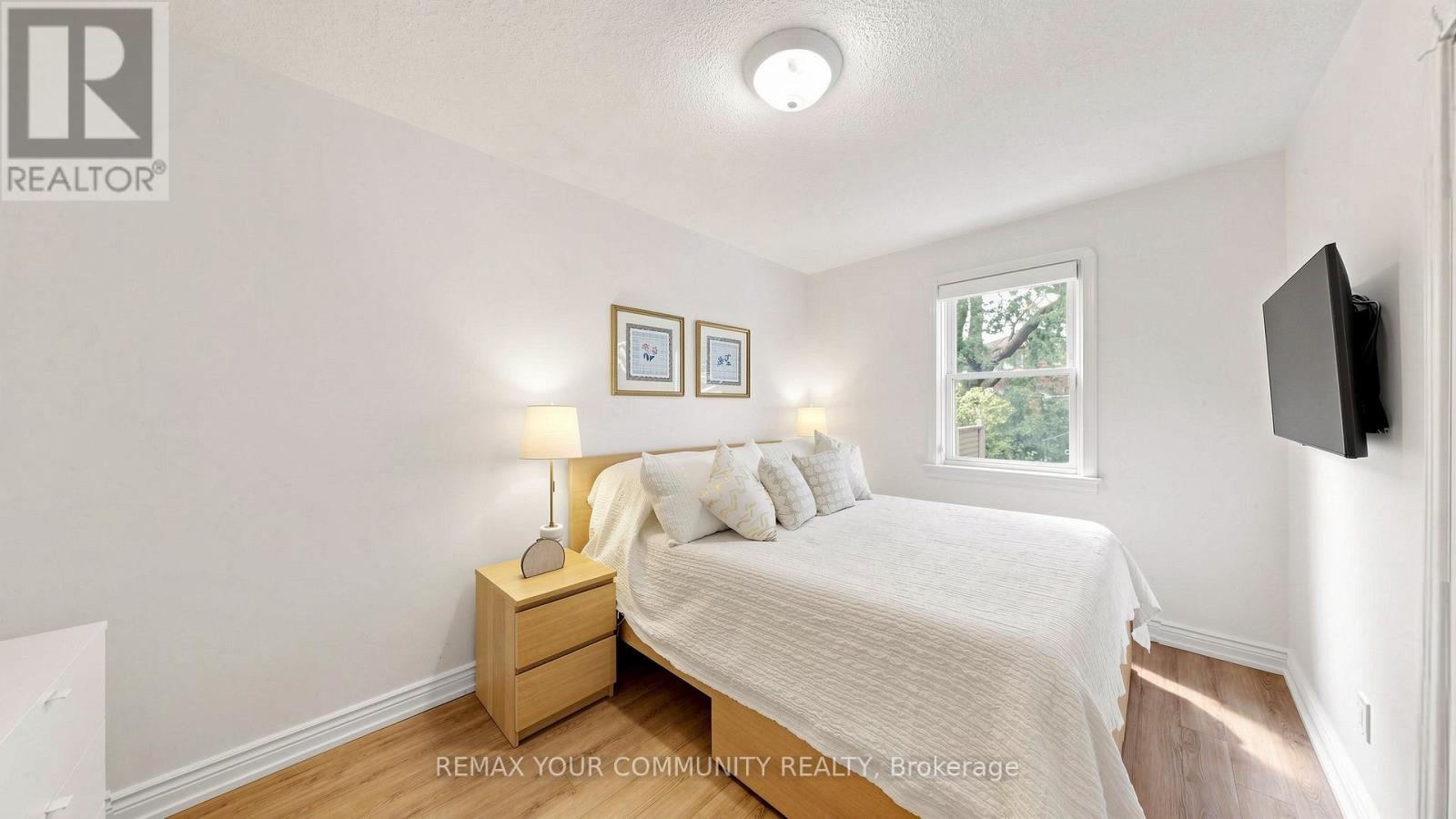 6 Athlone Road, Toronto, Ontario  M4J 4H2 - Photo 16 - E13794908