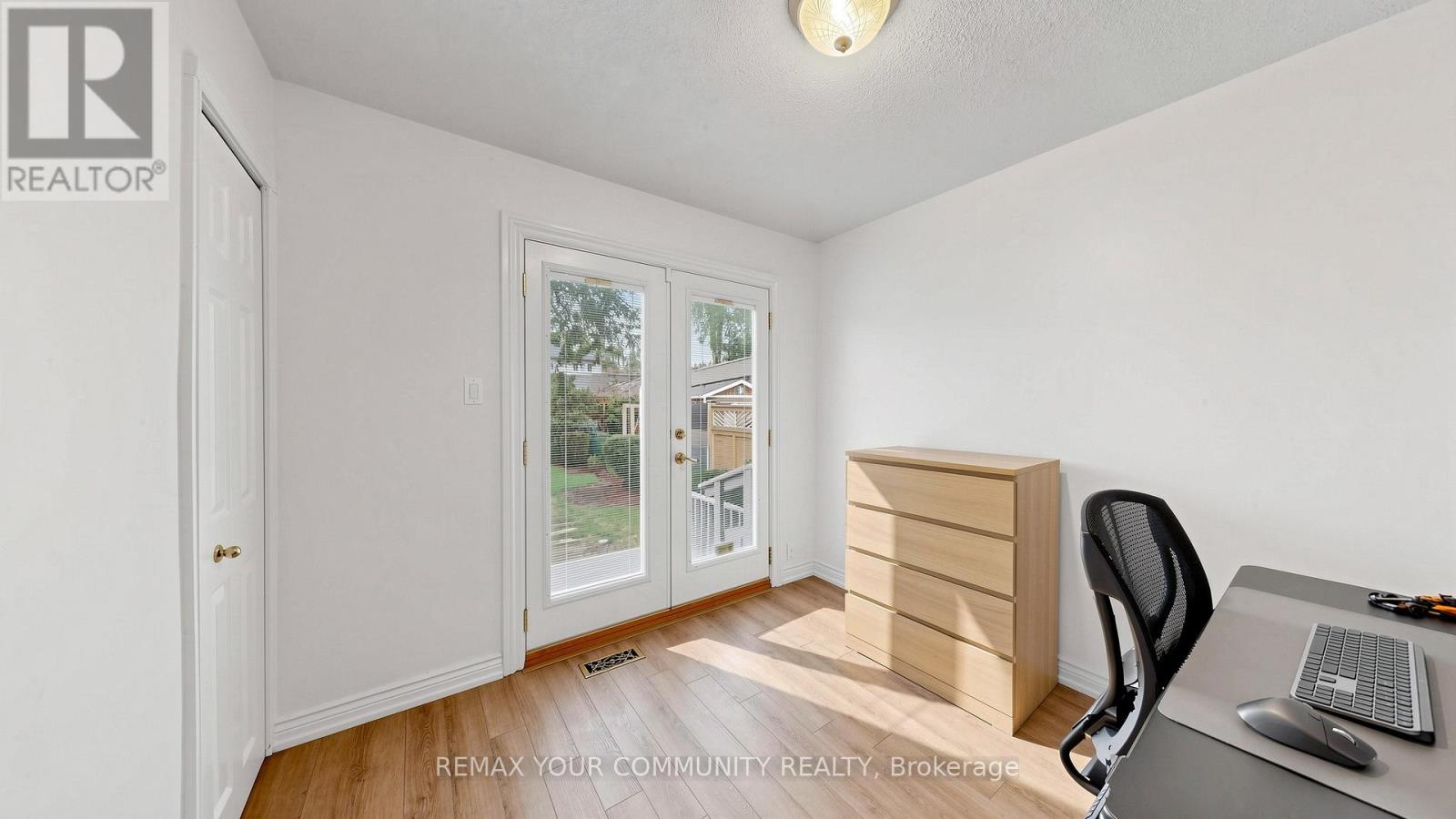 6 Athlone Road, Toronto, Ontario  M4J 4H2 - Photo 17 - E13794908
