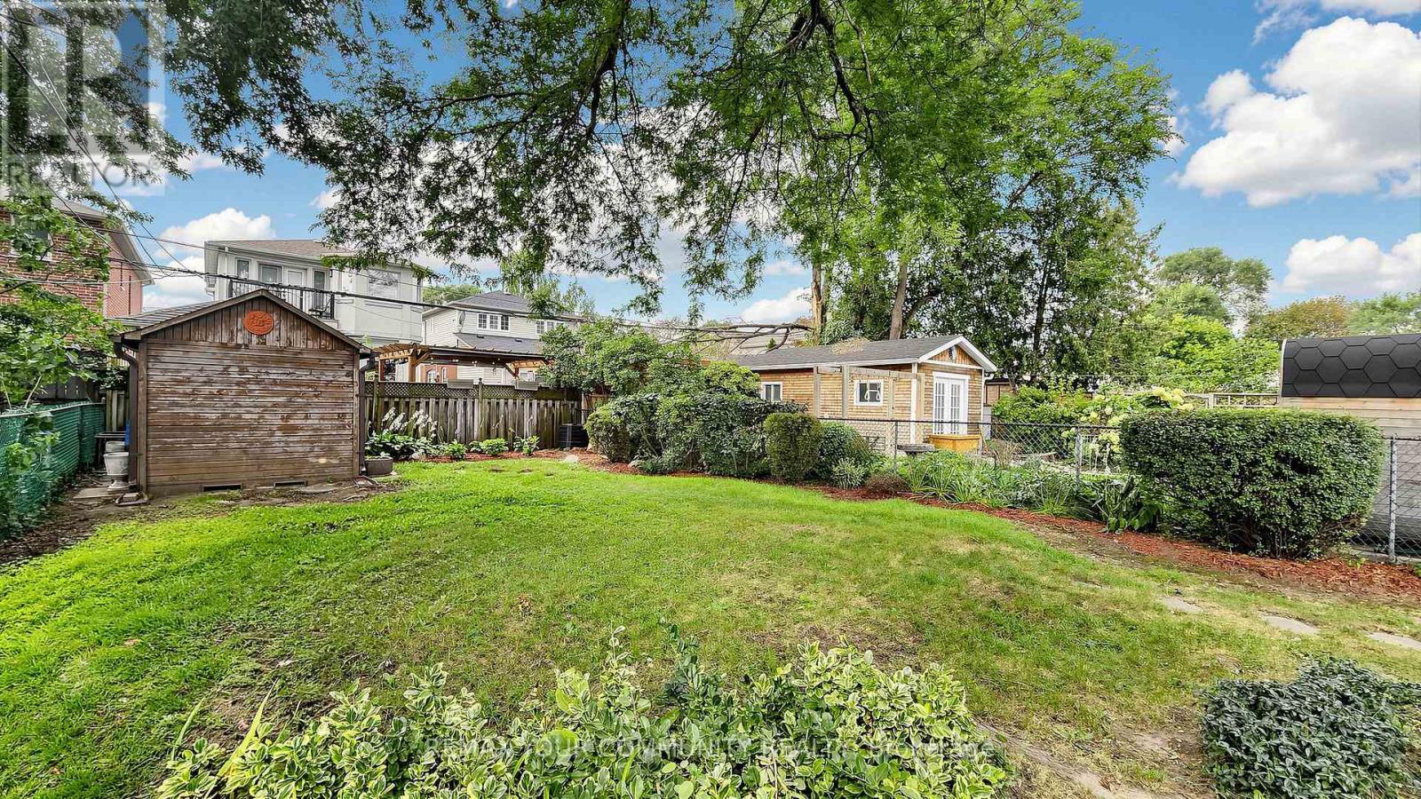 6 Athlone Road, Toronto, Ontario  M4J 4H2 - Photo 37 - E13794908