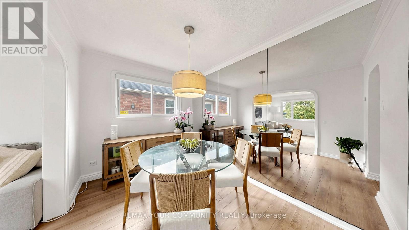 6 Athlone Road, Toronto, Ontario  M4J 4H2 - Photo 6 - E13794908