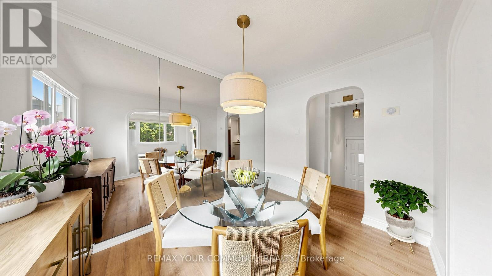 6 Athlone Road, Toronto, Ontario  M4J 4H2 - Photo 7 - E13794908