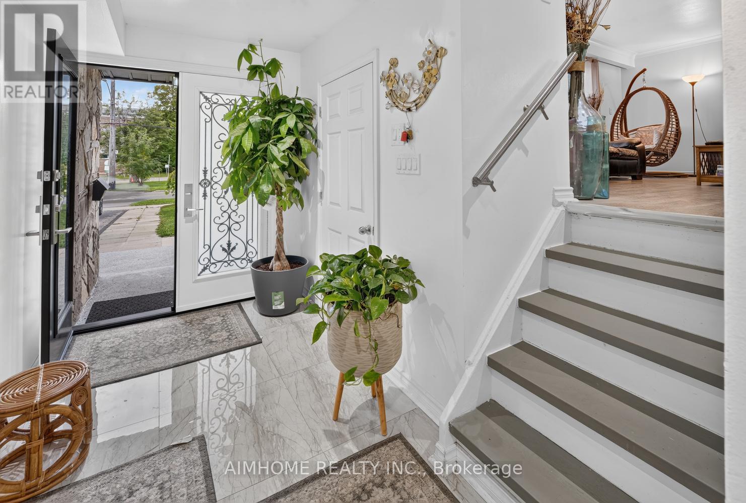 166 Guildwood Parkway, Toronto, Ontario  M1E 1P4 - Photo 7 - E13794938