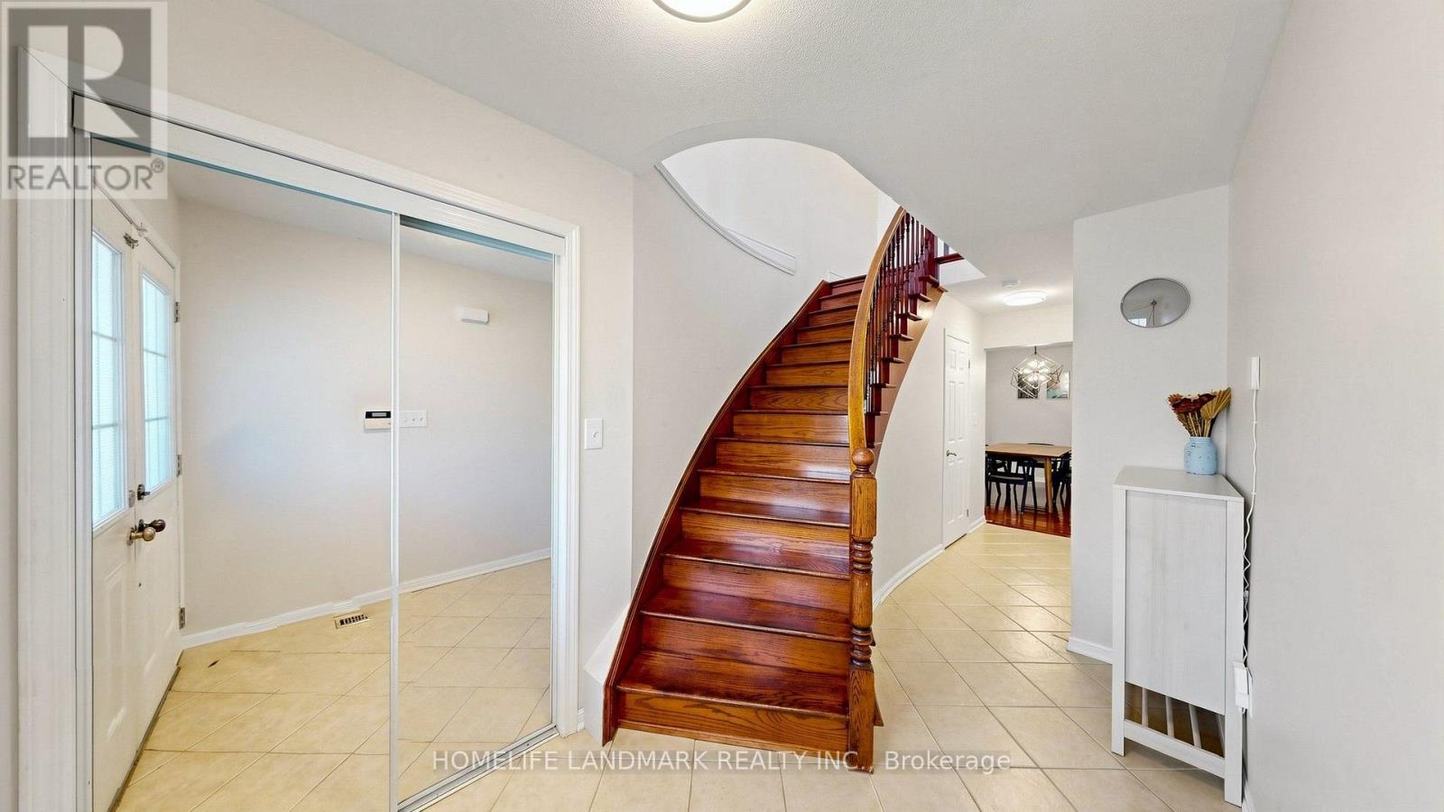 157 Dougherty Crescent, Whitchurch-Stouffville, Ontario  L4A 0A5 - Photo 2 - N13794912