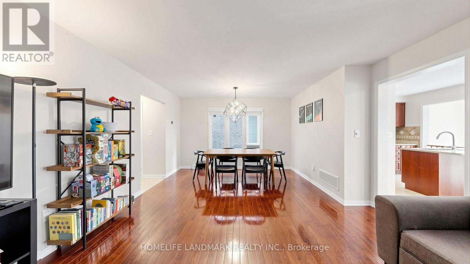 157 Dougherty Crescent, Whitchurch-Stouffville, Ontario  L4A 0A5 - Photo 6 - N13794912