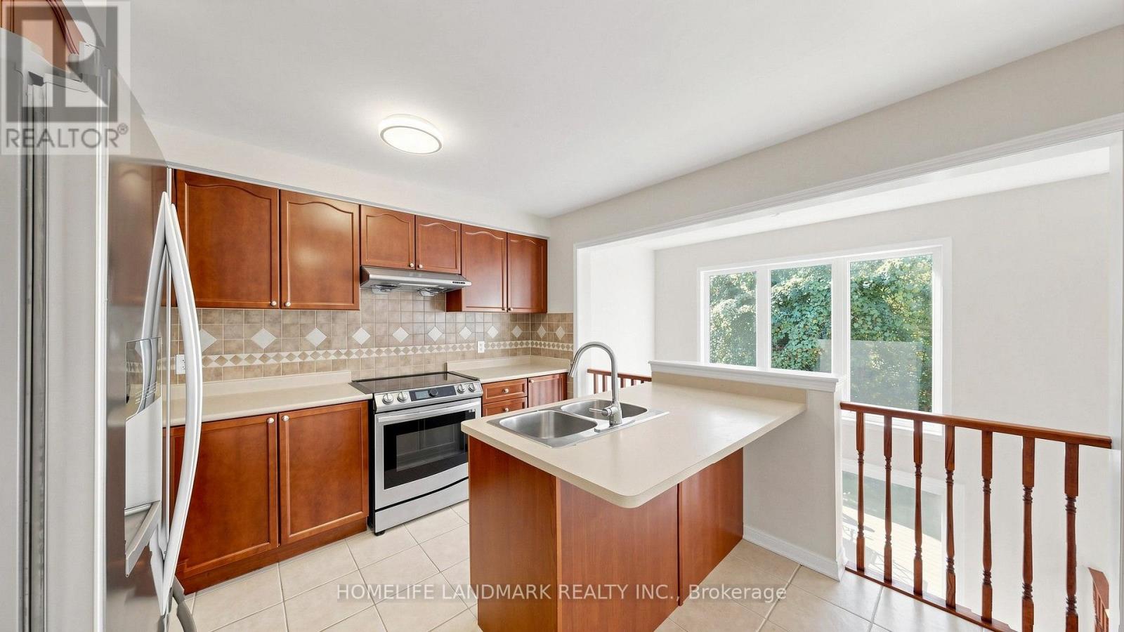 157 Dougherty Crescent, Whitchurch-Stouffville, Ontario  L4A 0A5 - Photo 8 - N13794912
