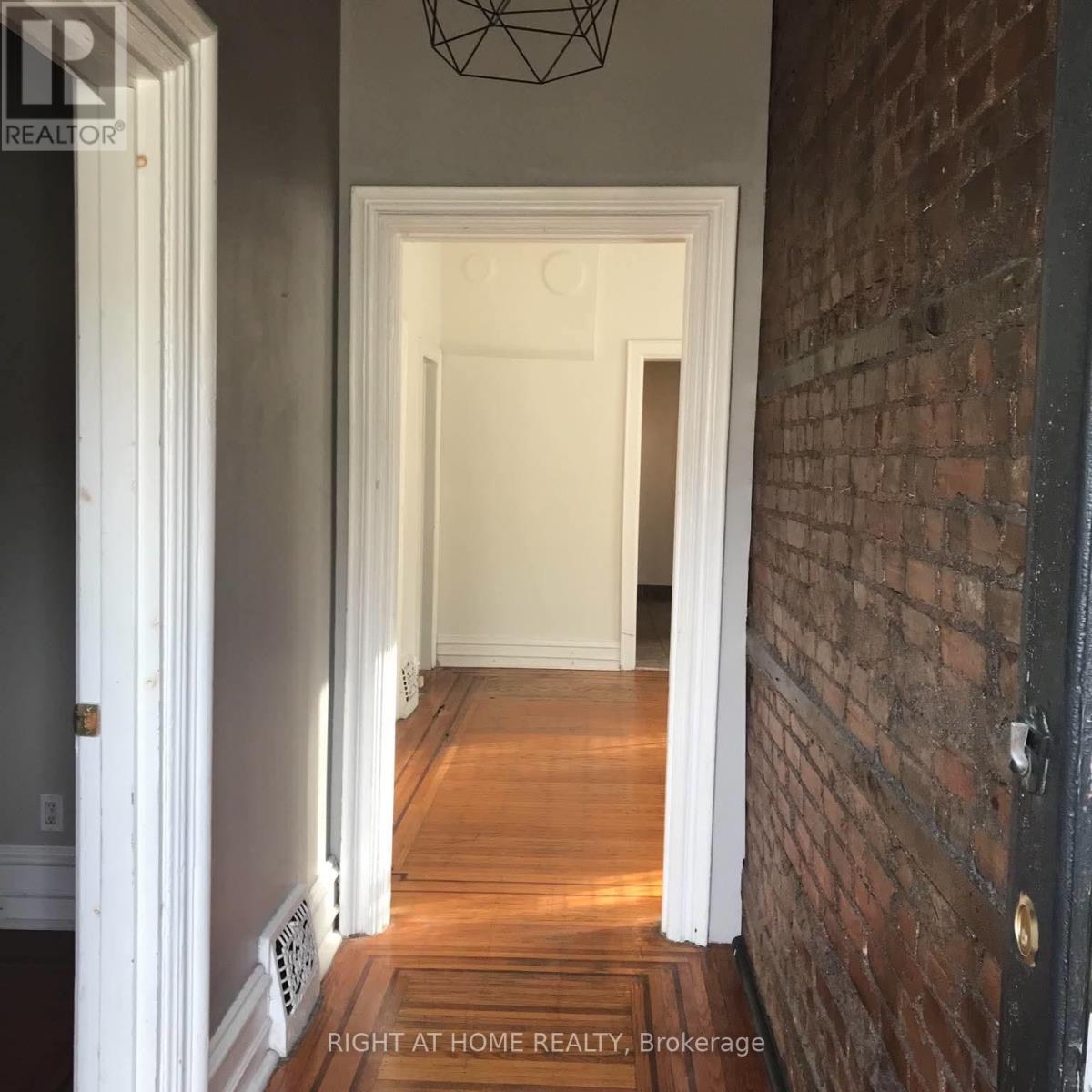 57 Locke Street S, Hamilton, Ontario  L8P 4A2 - Photo 5 - X13794936