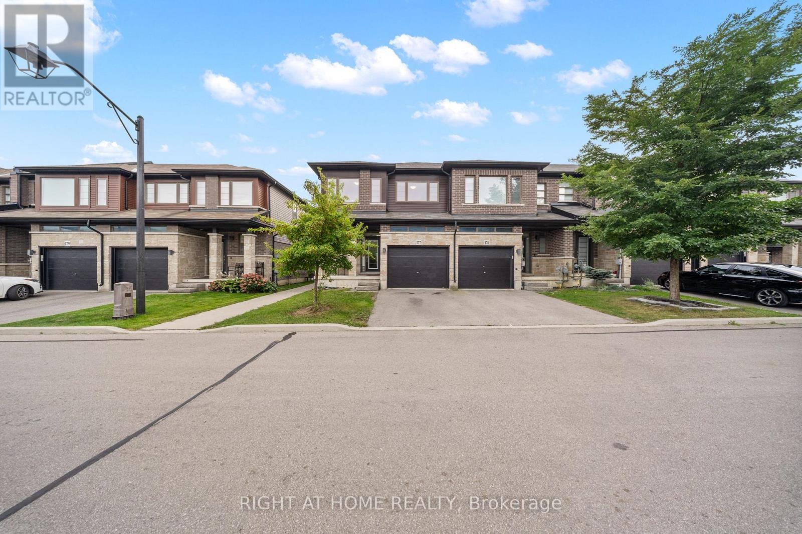 177 - 30 Times Square Boulevard, Hamilton, Ontario  L8J 0M1 - Photo 2 - X13794944