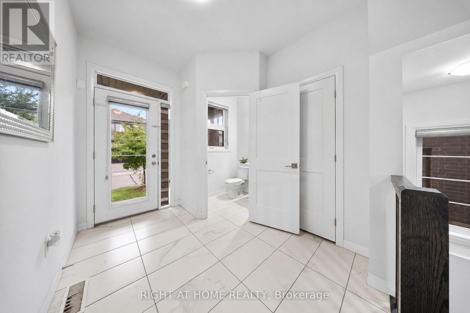 177 - 30 Times Square Boulevard, Hamilton, Ontario  L8J 0M1 - Photo 4 - X13794944
