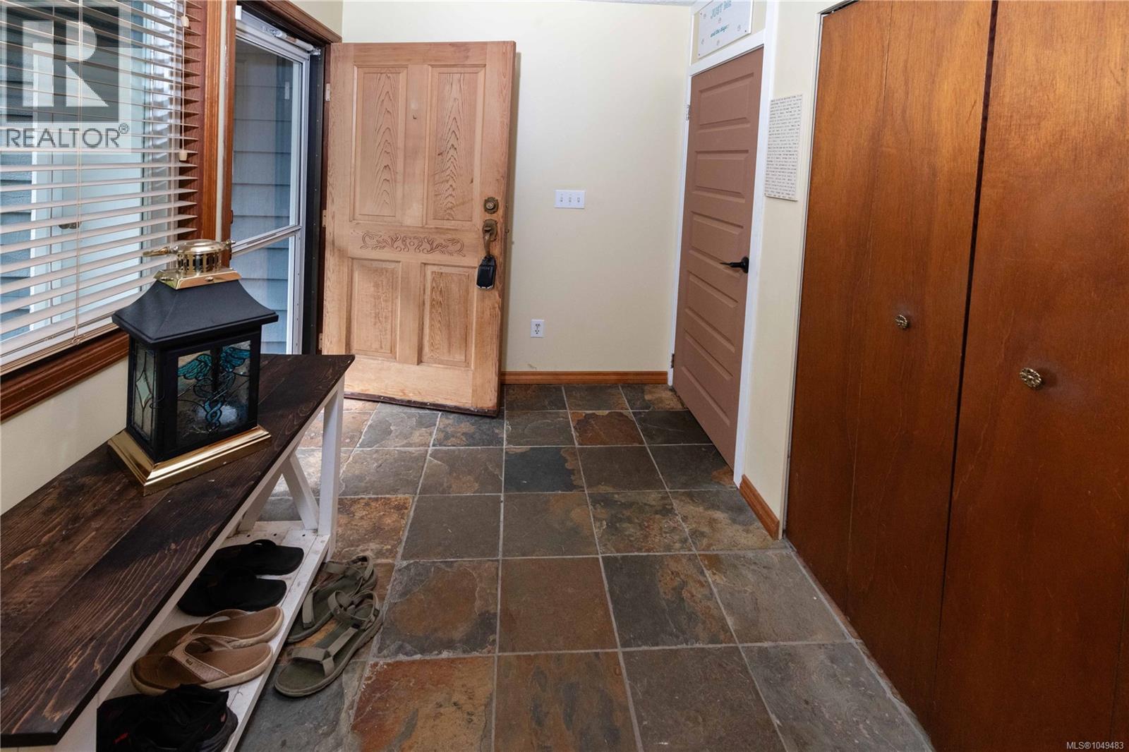 539 Downhome Dr, Langford, British Columbia  V9B 5K3 - Photo 5 - 1049483