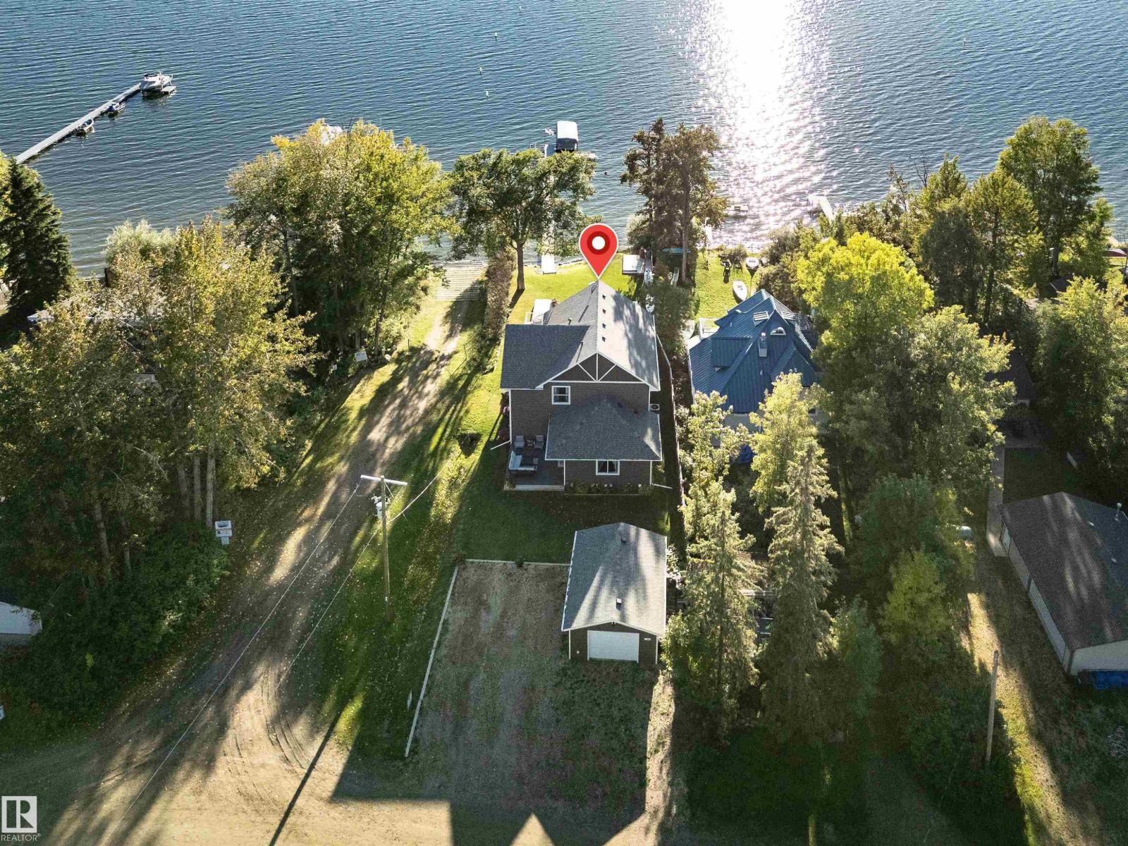 66 Beach AV photo 65