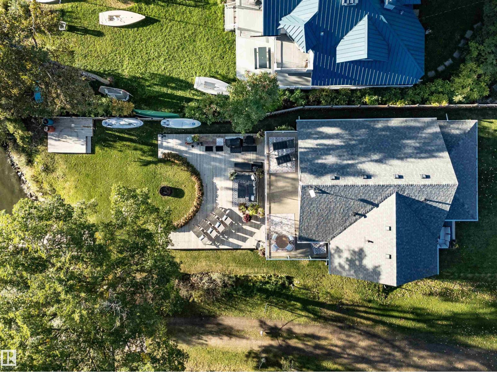 66 Beach AV photo 60