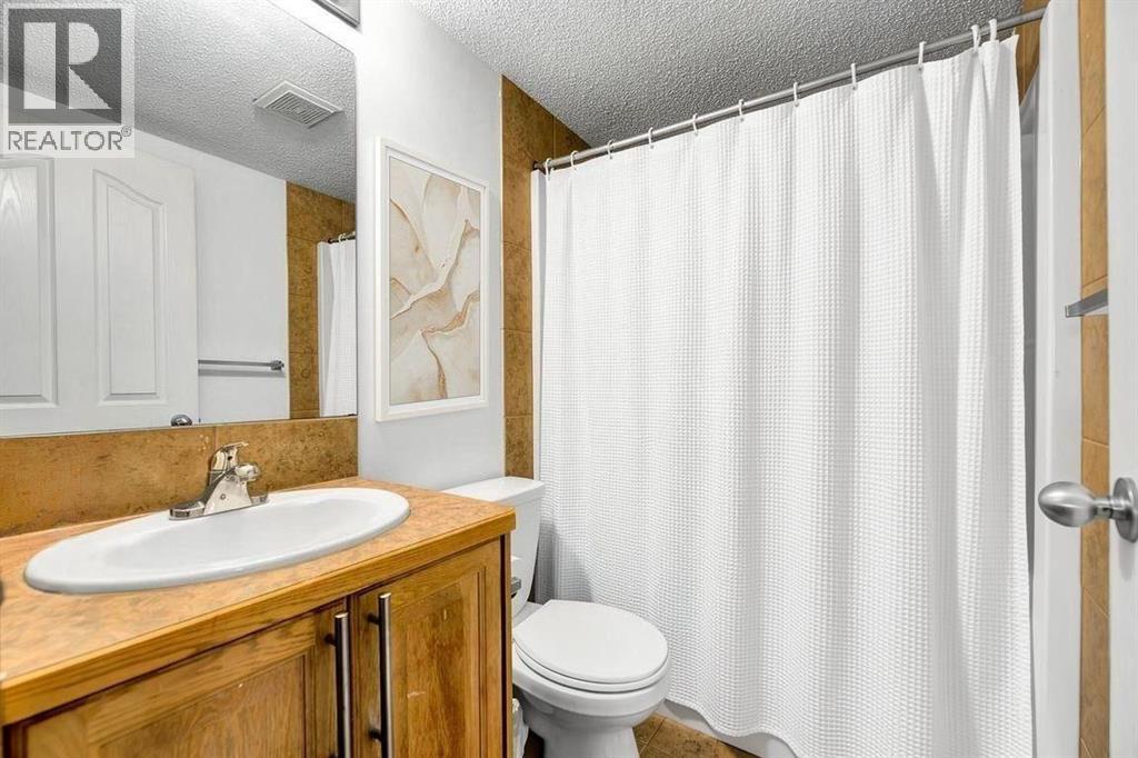218, 92 Saddletree Court NE, Calgary, Alberta  T3J 0K9 - Photo 11 - A2336075