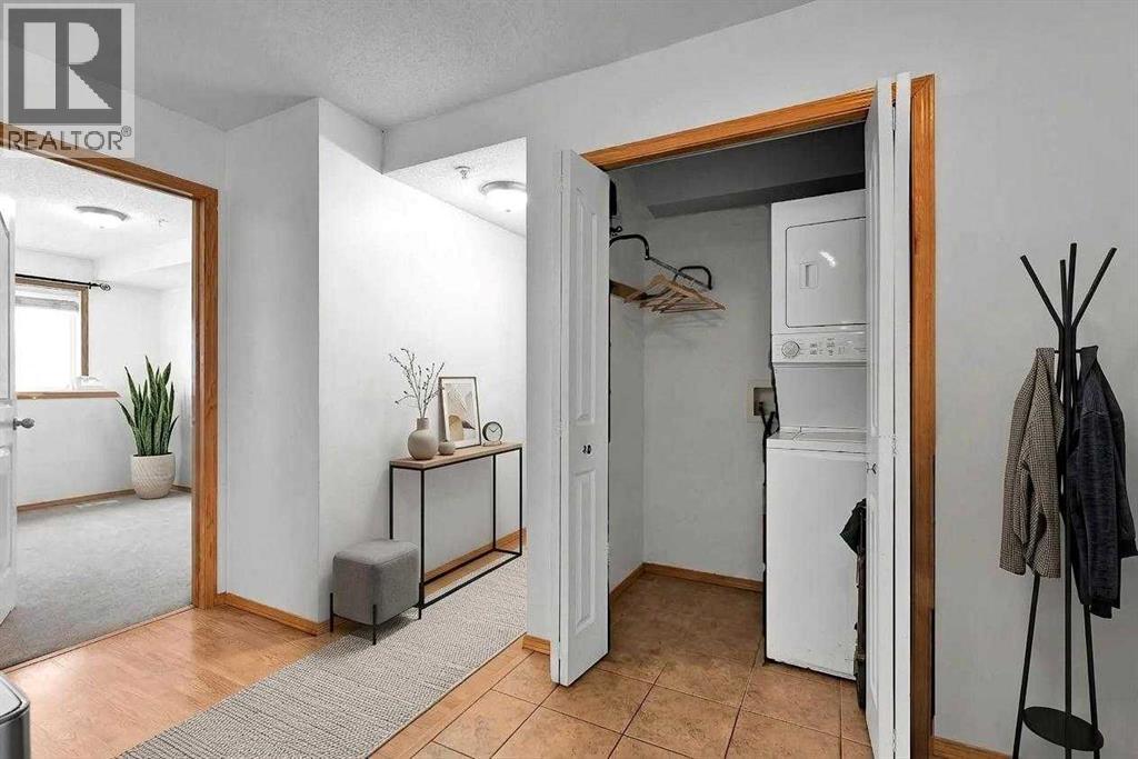 218, 92 Saddletree Court NE, Calgary, Alberta  T3J 0K9 - Photo 6 - A2336075