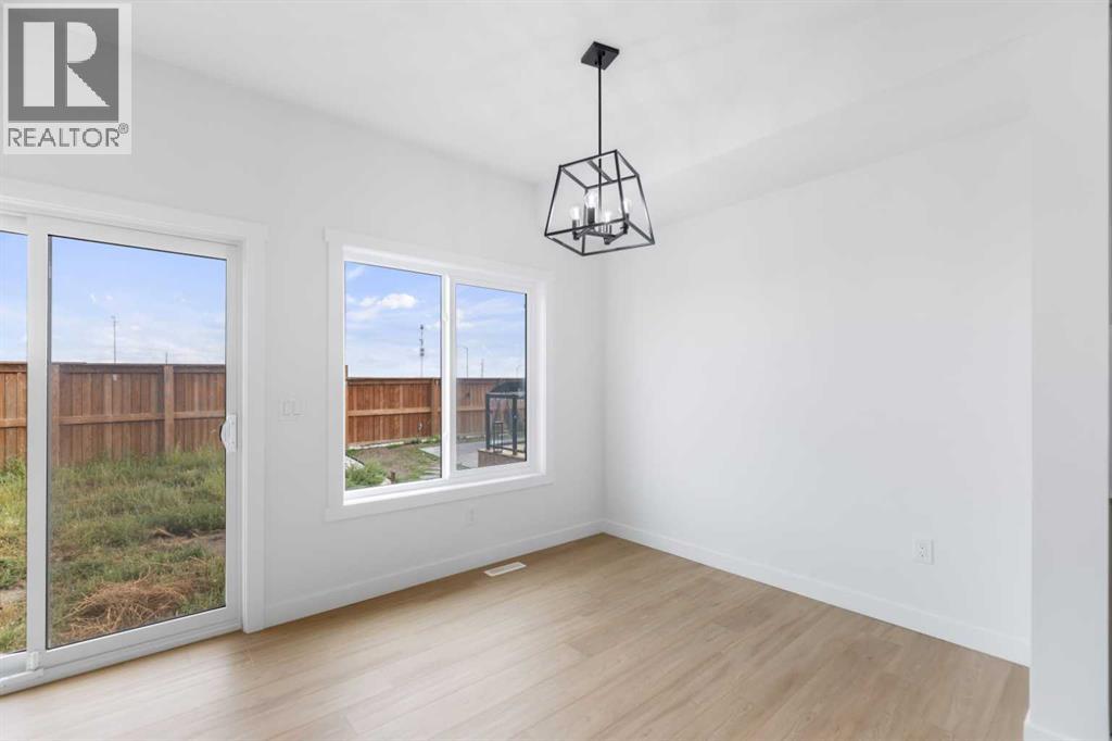 621 Corner Meadows Way NE, Calgary, Alberta  T3N 2C5 - Photo 18 - A2345135