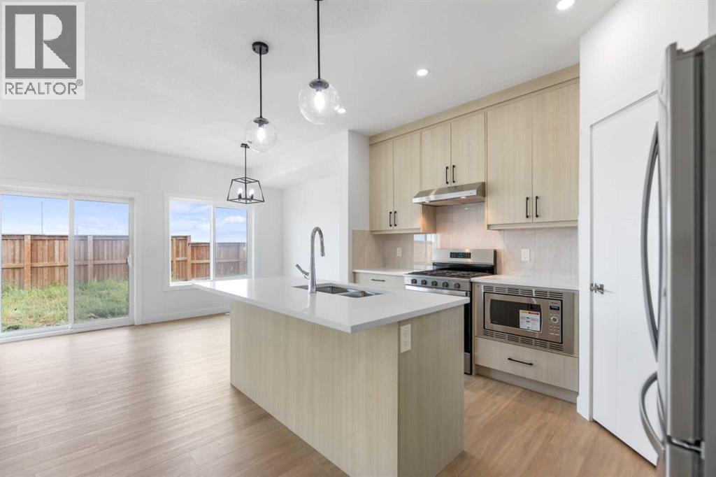 621 Corner Meadows Way NE, Calgary, Alberta  T3N 2C5 - Photo 9 - A2345135