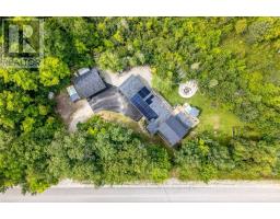 36 MEADOWS AVENUE, Tay, Ontario