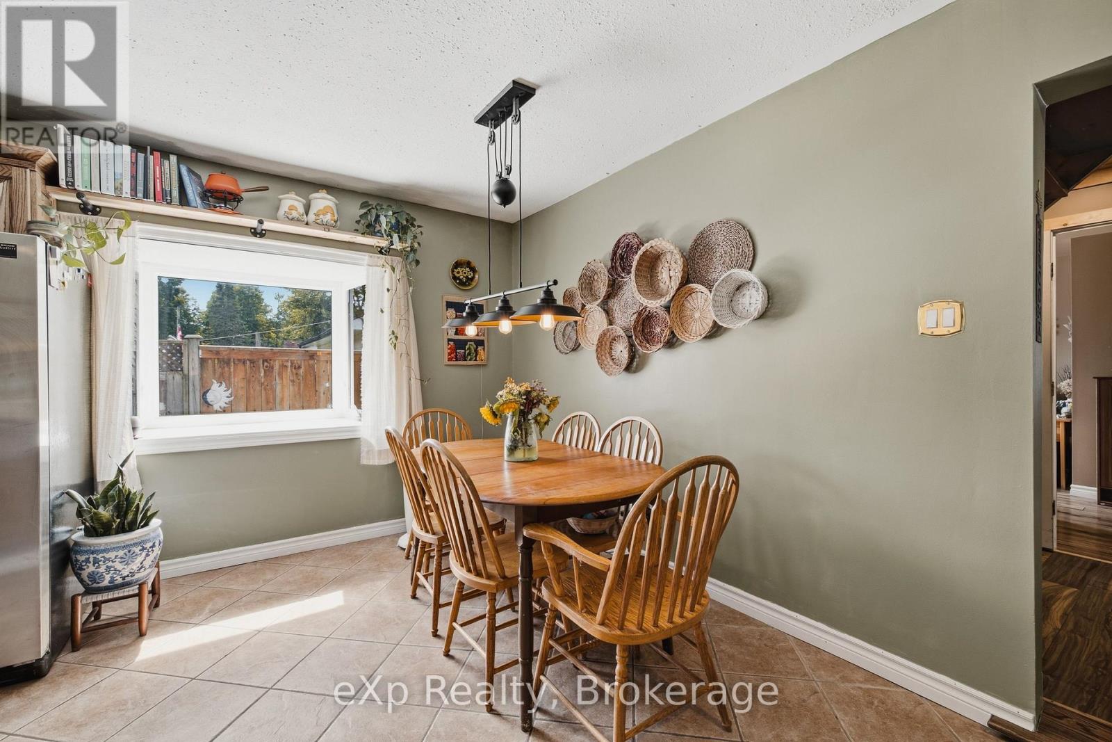 27 Ellen Street, Grey Highlands, Ontario  N0C 1E0 - Photo 13 - X13795002
