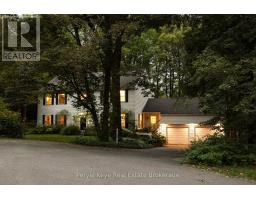 74 WOODLAND DRIVE, Bracebridge, Ontario