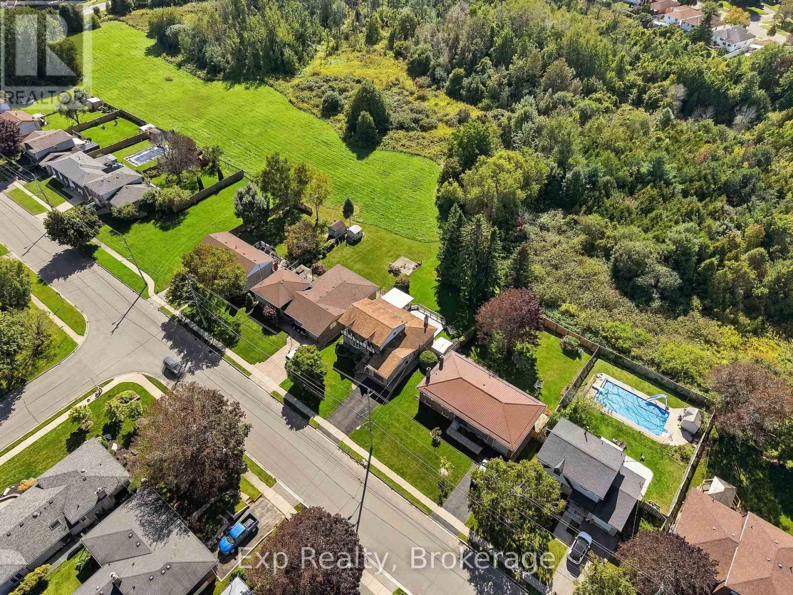 717 Westwood Drive, Cobourg, Ontario K9A 4N3 - Photo 2 - X13795054