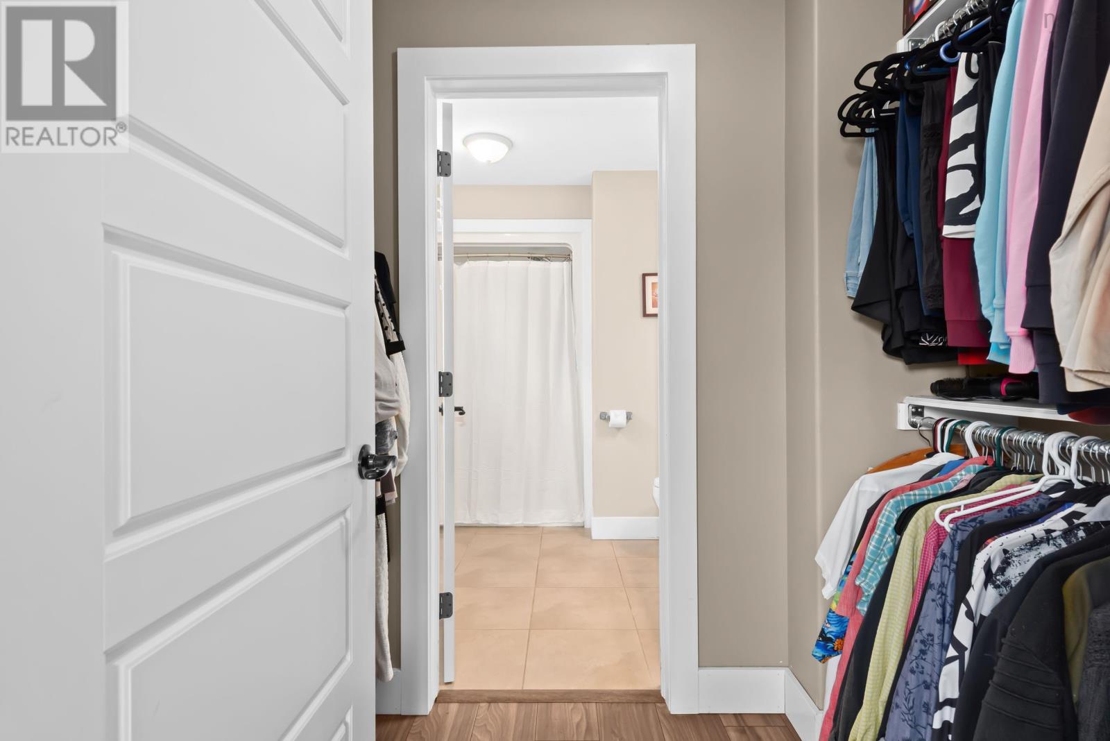 36 Lasalle Court photo 20