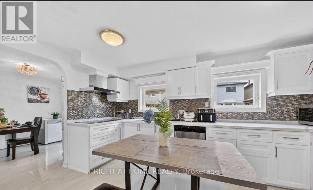 531 Wallenberg Crescent, Mississauga, Ontario  L5B 3L8 - Photo 50 - W13623662