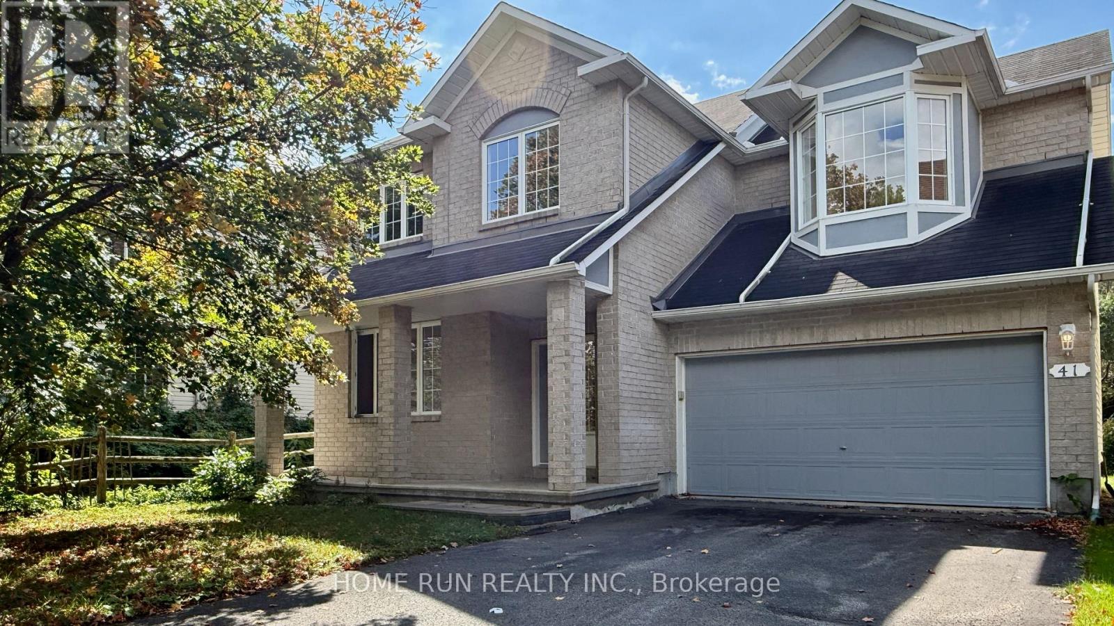 41 BRECHIN CRESCENT, Ottawa, Ontario