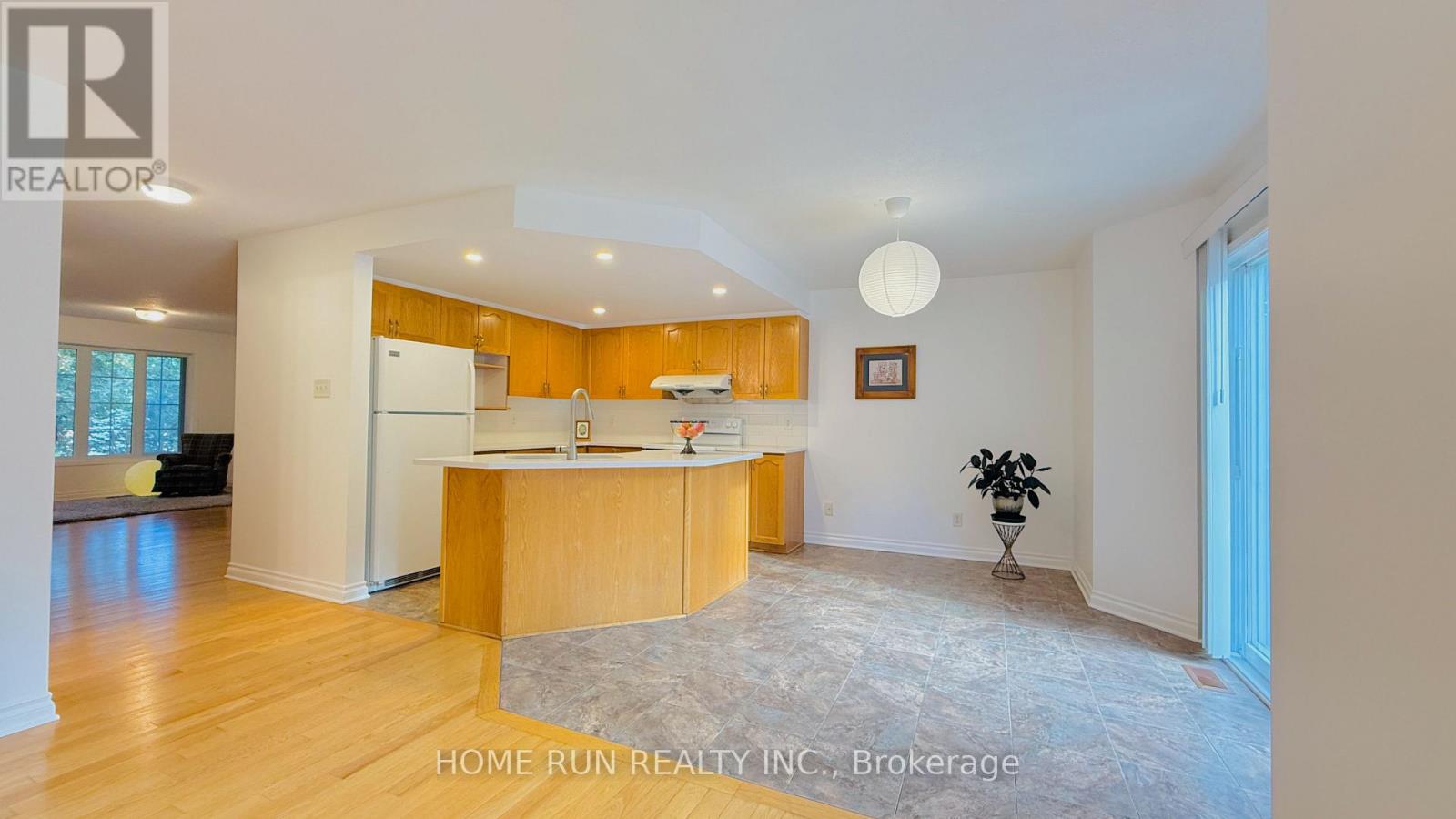 41 Brechin Crescent, Ottawa, Ontario K2W 1E4 - Photo 9 - X13777516