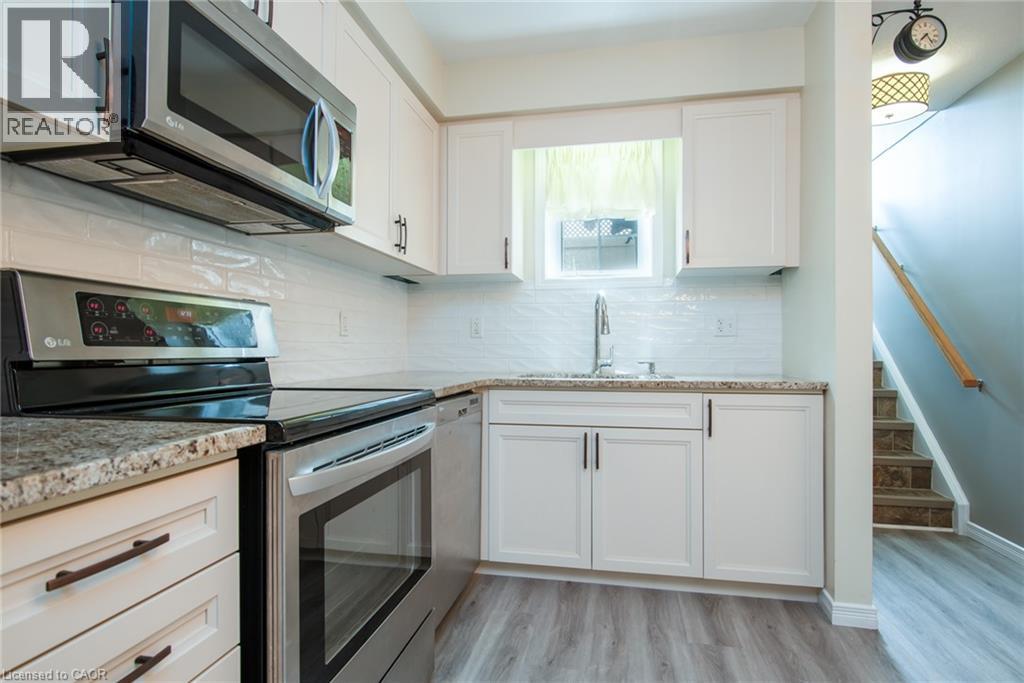 230 Jessica Crescent Unit# D, Kitchener, Ontario  N2R 0C5 - Photo 17 - 40861307