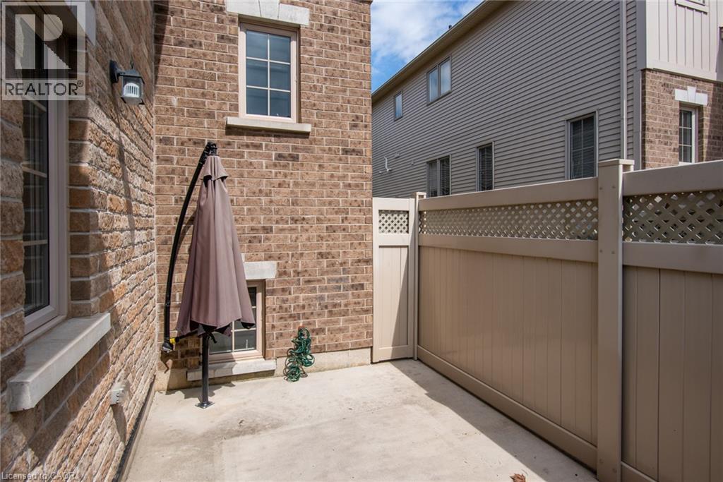 230 Jessica Crescent Unit# D, Kitchener, Ontario  N2R 0C5 - Photo 4 - 40861307