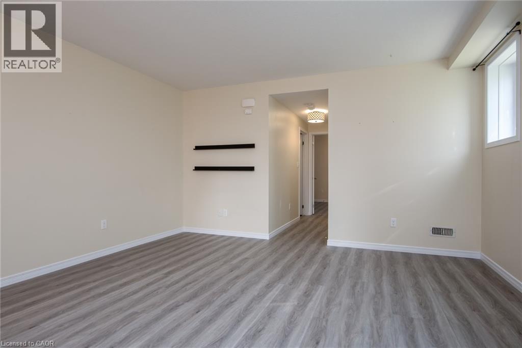 230 Jessica Crescent Unit# D, Kitchener, Ontario  N2R 0C5 - Photo 8 - 40861307
