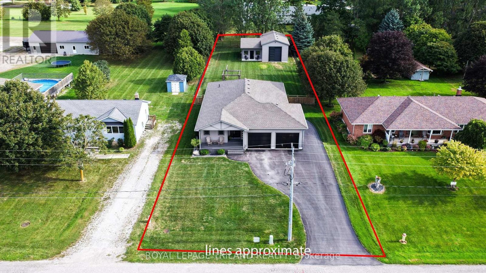 51 Park Street, Huron-Kinloss, Ontario  N0G 2R0 - Photo 4 - X13795106