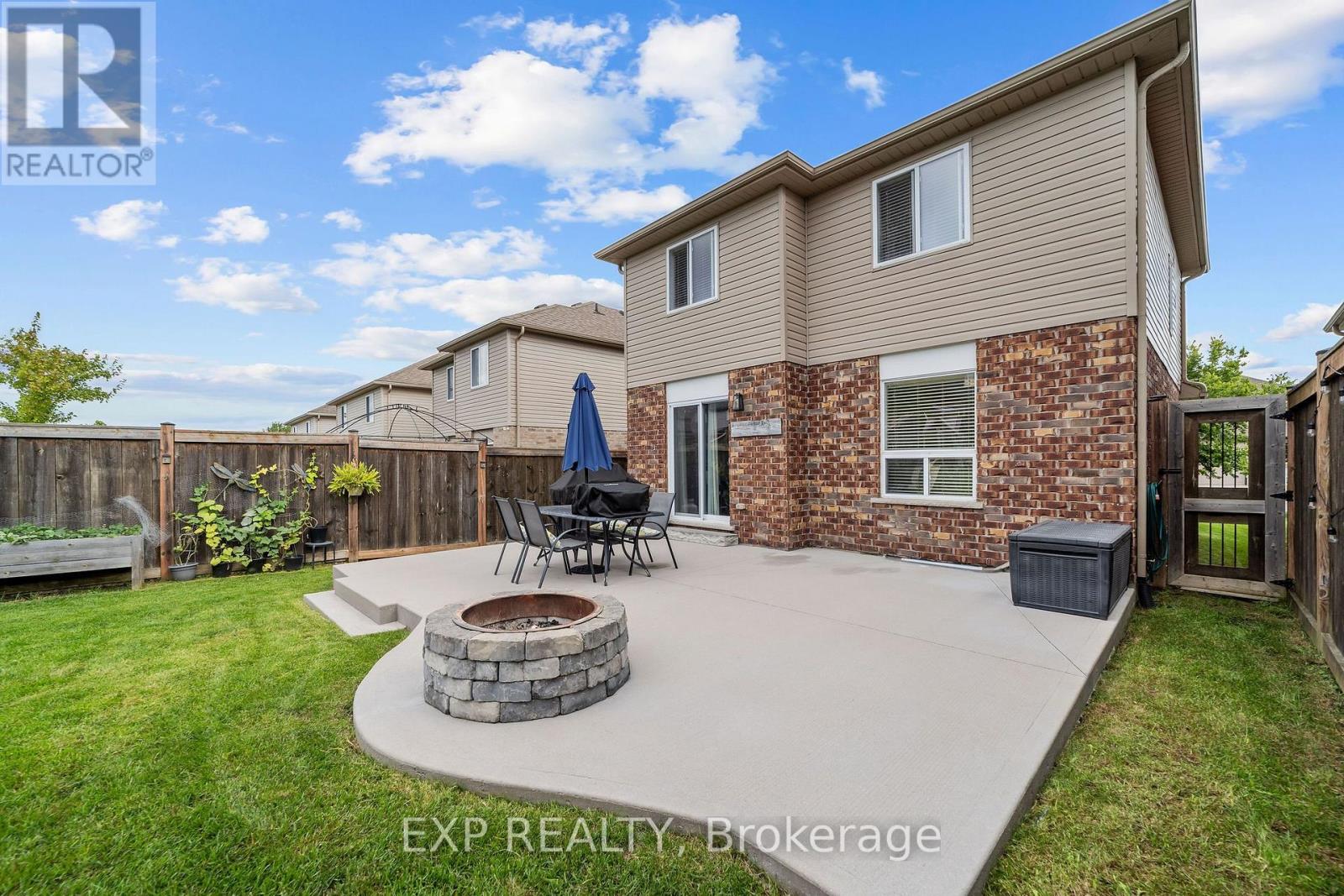 2700 Foxbend Link, London North, Ontario  N6G 0M7 - Photo 27 - X13795130
