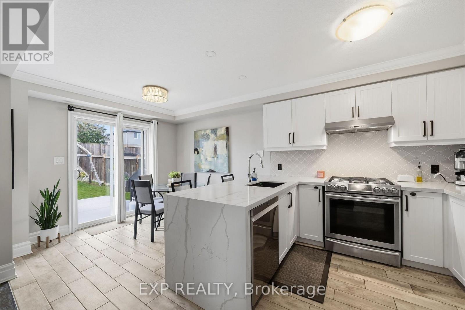 2700 Foxbend Link, London North, Ontario  N6G 0M7 - Photo 5 - X13795130