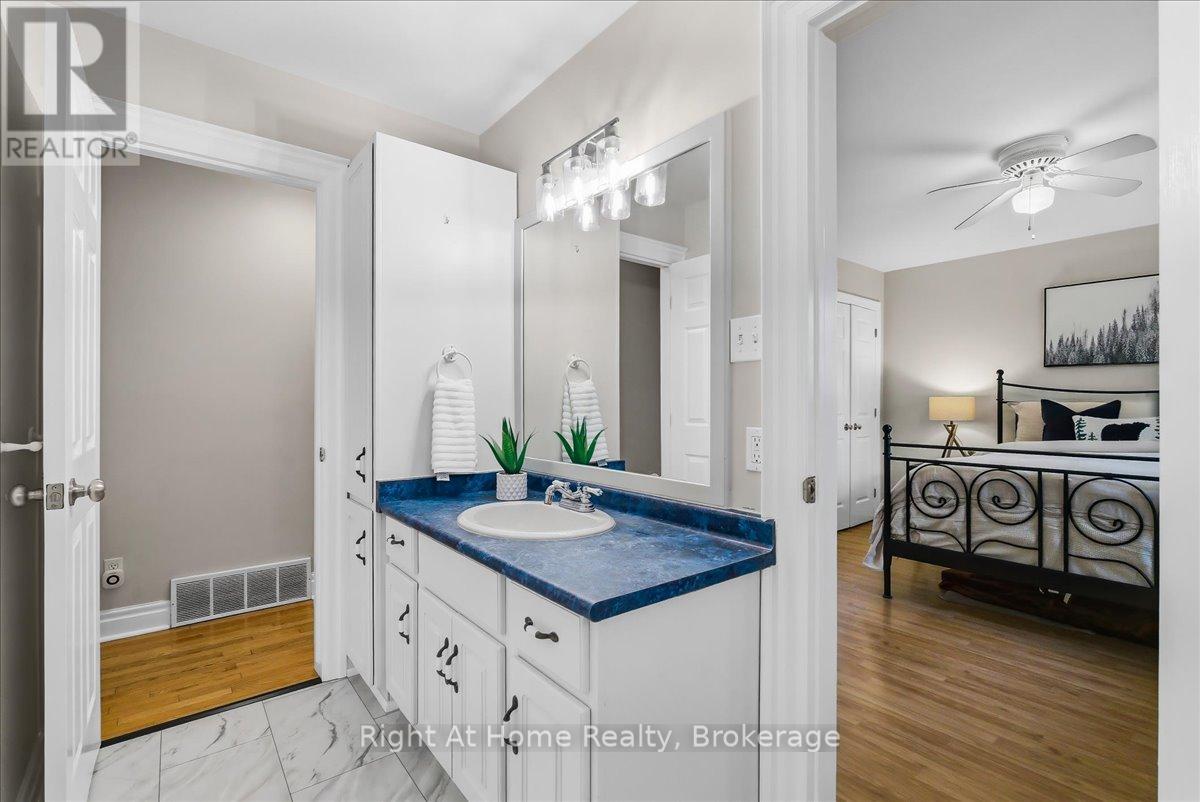 1252 Britannia Road, Burlington, Ontario  L7P 0G1 - Photo 32 - W13795134