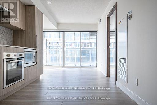 1016 - 17 Bathurst Street, Toronto, Ontario  M5V 0N1 - Photo 8 - C13794974