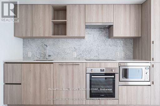 1016 - 17 Bathurst Street, Toronto, Ontario  M5V 0N1 - Photo 9 - C13794974