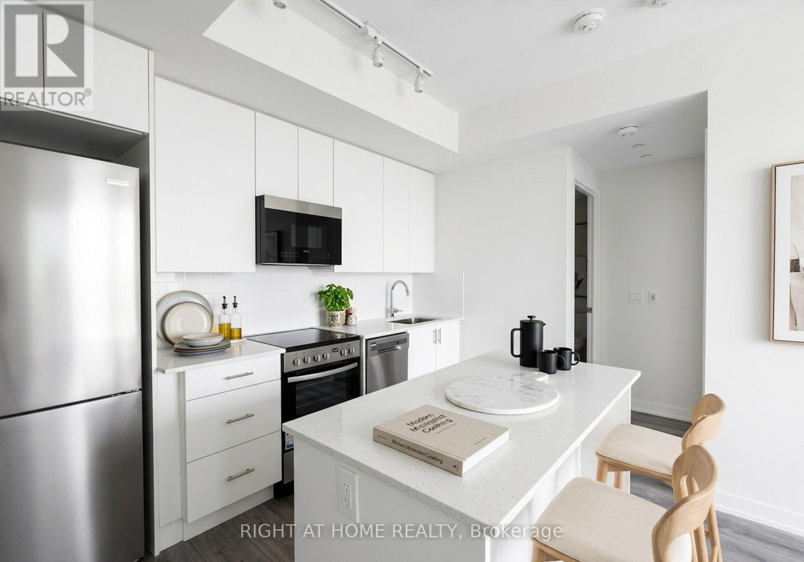 2405 - 15 Ellerslie Avenue, Toronto, Ontario  M2N 0L7 - Photo 3 - C13795020