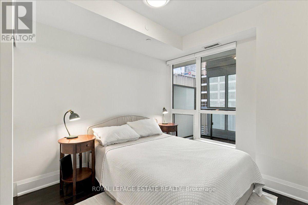 1201 - 88 Cumberland Street, Toronto, Ontario  M5R 0C8 - Photo 11 - C13795062