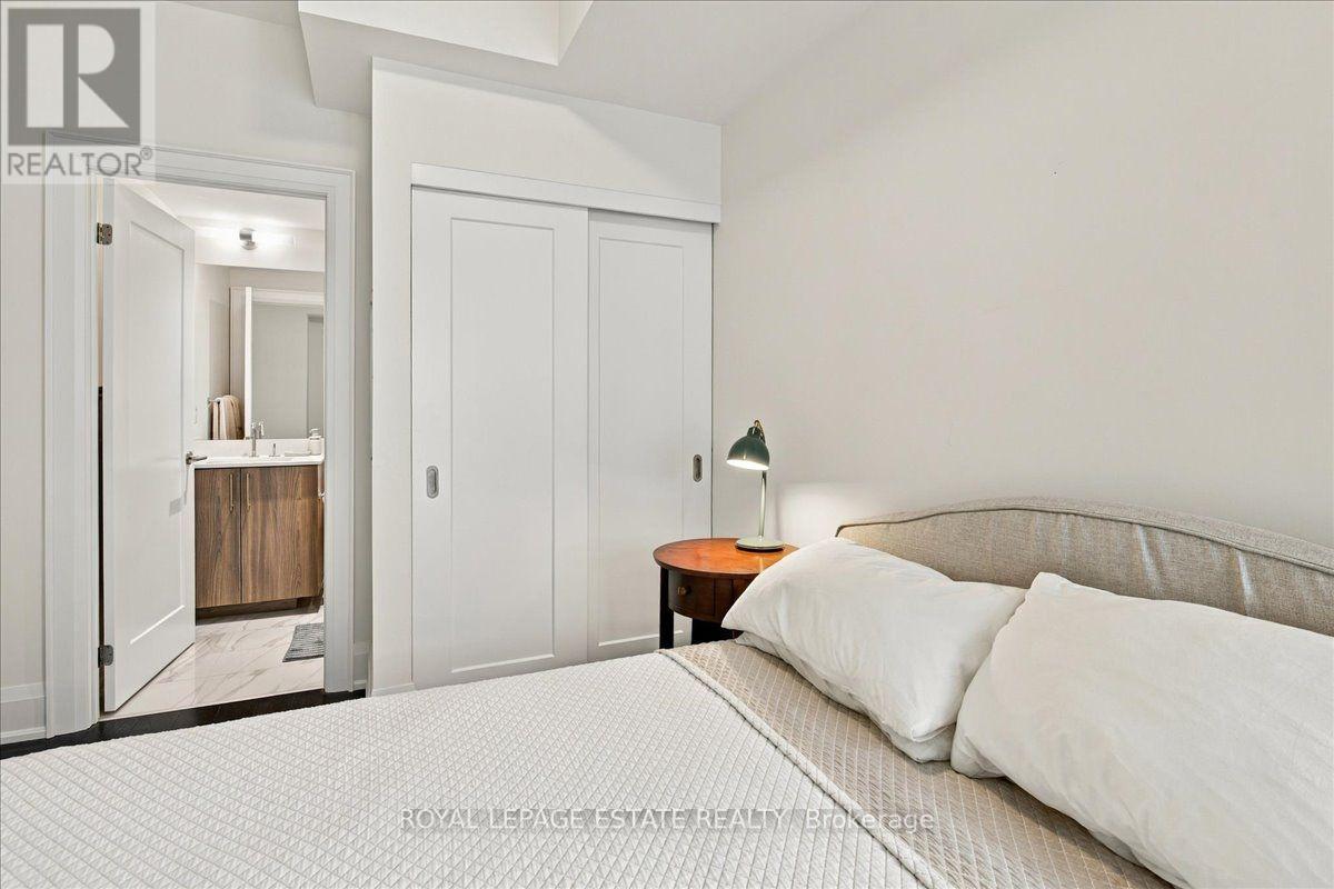 1201 - 88 Cumberland Street, Toronto, Ontario  M5R 0C8 - Photo 12 - C13795062