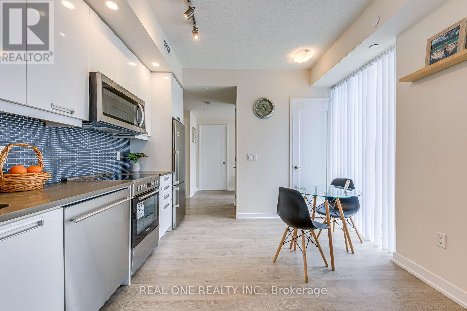 1001 - 99 John Street, Toronto, Ontario  M5V 0S6 - Photo 10 - C13795072