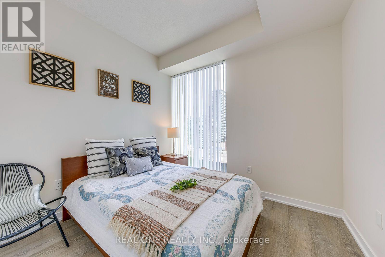 1001 - 99 John Street, Toronto, Ontario  M5V 0S6 - Photo 17 - C13795072