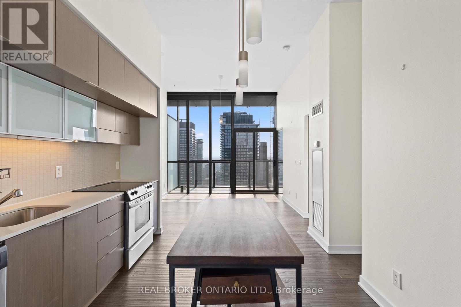 4403 - 110 Charles Street E, Toronto (Church-Yonge Corridor), Ontario  M4Y 1T5 - Photo 7 - C13795104