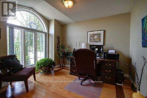 153 Niagara Drive, Oshawa, Ontario L1G 8A6 - Photo 4 - E13795056