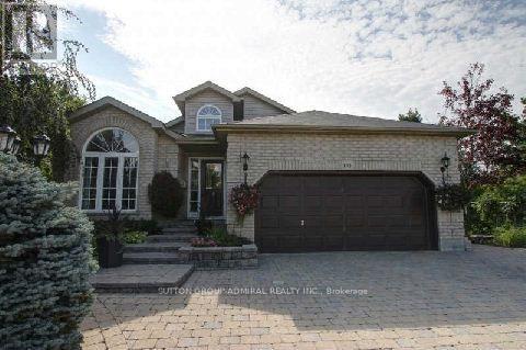 MAIN LEVEL - 153 NIAGARA DRIVE
